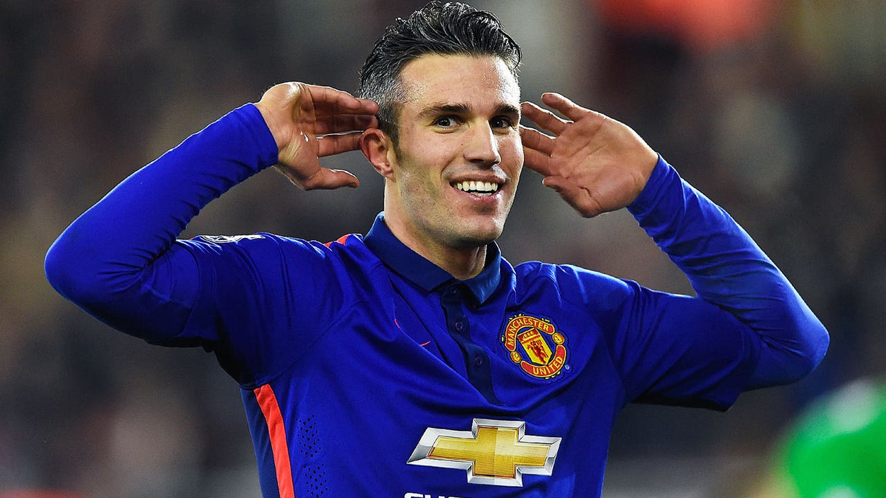 Manchester United lifted to third with win over Southampton